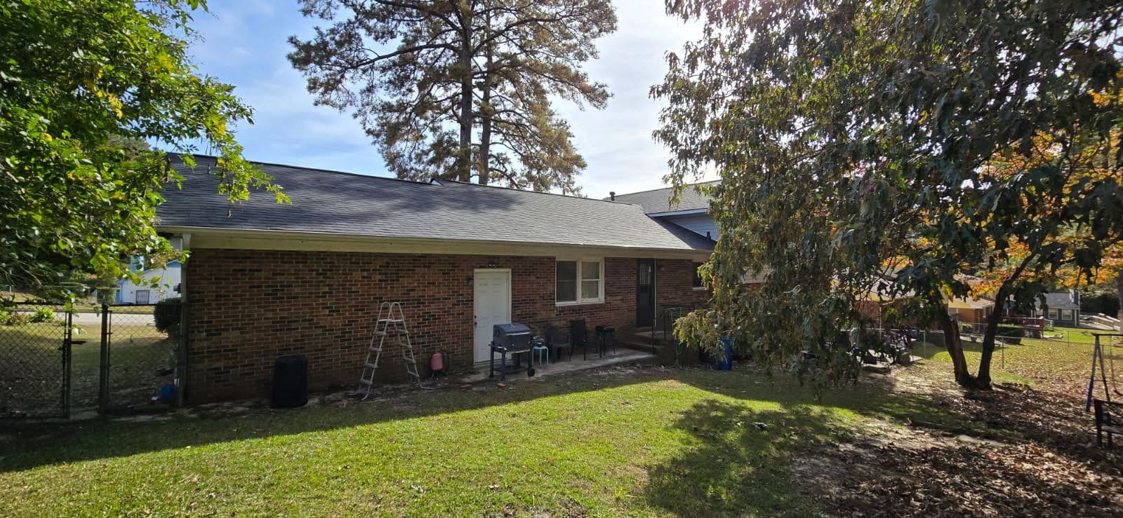 Gallery photos for Stylish Onyx Black Roof Upgrade Completed: Image #1