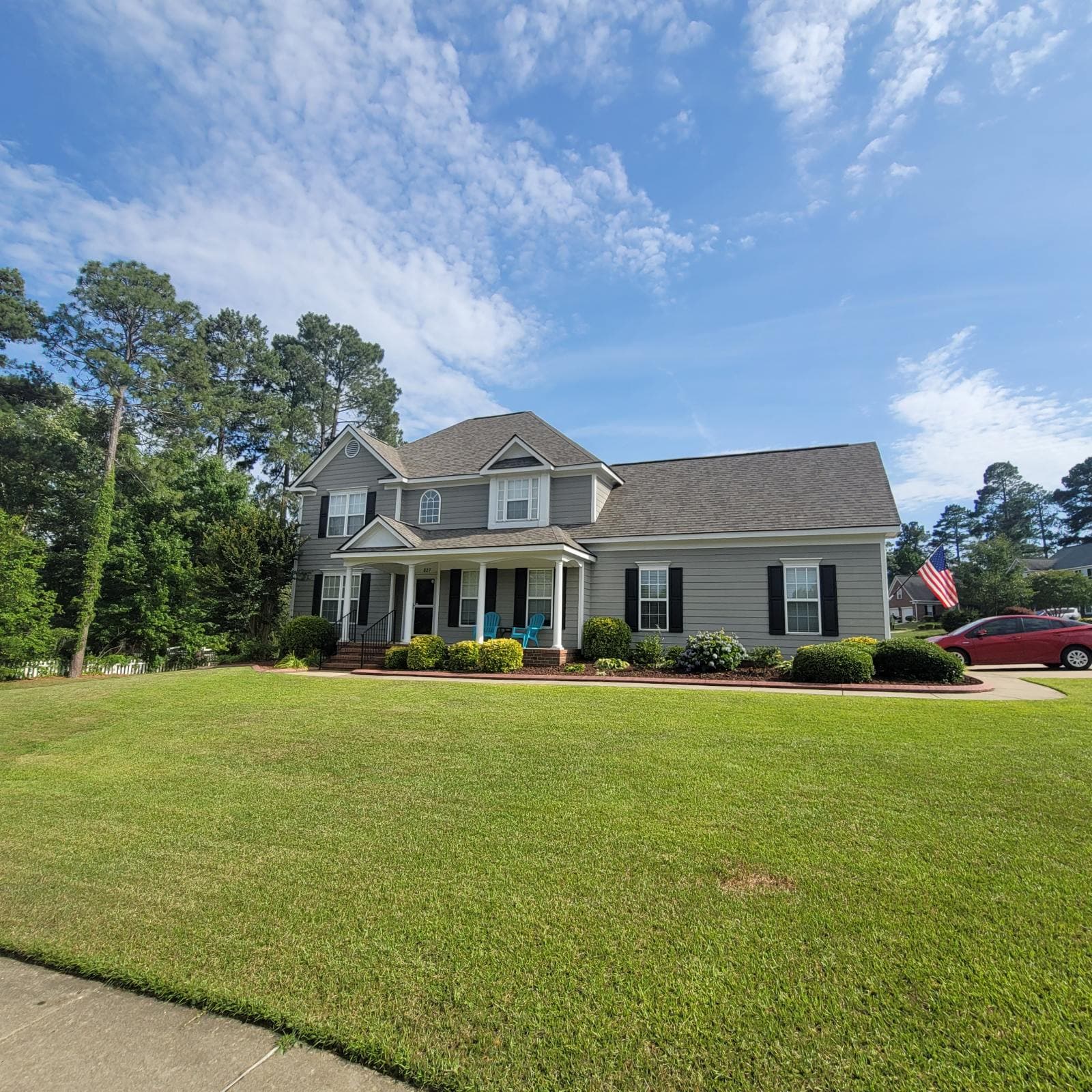 Gallery photos for High-Quality Shingle Roof Installation: Image #1